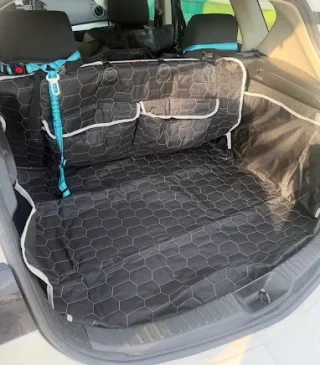 Seat covering for pet transport